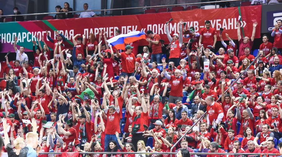 «Локомотив-Кубань» проиграл «Дарюшшафаке» в пером финальном поединке &copy;&nbsp;Фото Елены Синеок, Юга.ру