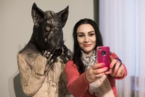 Выставка аукциона MOST, работа «Кабан», автор Маша Богораз &copy;&nbsp;Фото Елены Синеок, Юга.ру