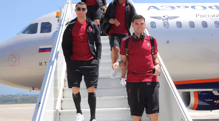 Сборная Португалии по футболу прилетела в Сочи &copy;&nbsp;Фото из аккаунта twitter.com/selecaoportugal