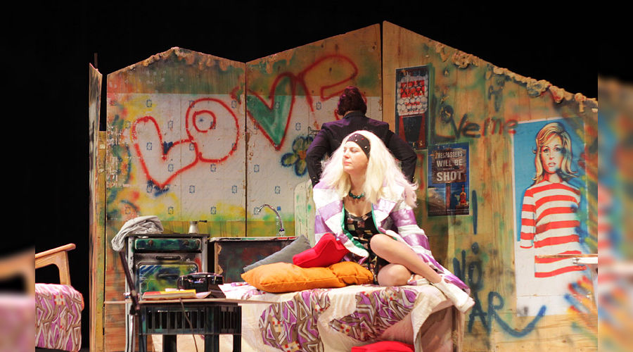 дворец химиков спектакль эти свободные бабочки. эти свободные бабочки спектакль челябинск. леонардо из спектакля последний шанс. эти свободные бабочки. эти свободные бабочки краснодар.