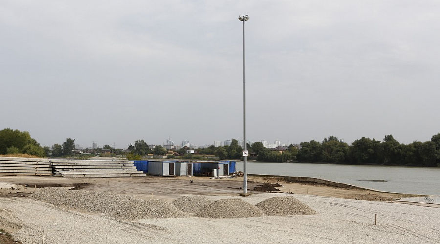 Строительство аллеи 80-летия образования края в Юбилейном микрорайоне Краснодара © Фото пресс-службы администрации Краснодарского края