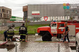 Последствия ливня на улице Московской &copy;&nbsp;Фото Дмитрия Пославского, Юга.ру