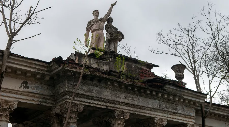 Колоннада в Чистяковской роще Краснодара &copy;&nbsp;Фото Дмитрия Пославского, Юга.ру