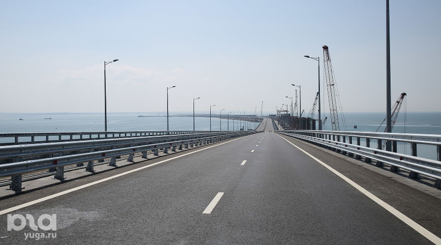 Крымский мост &copy;&nbsp;Фото Виталия Тимкива, Юга.ру