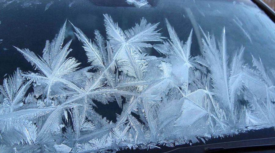 лобовое &copy;&nbsp;Изображение сгенерировано нейросетью Gigachat