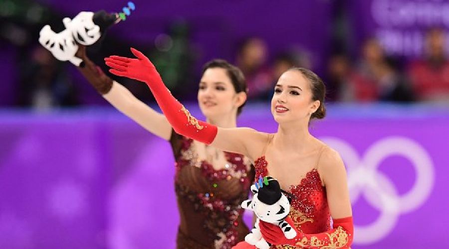 Алина Загитова и Евгения Медведева © Фото из твиттера twitter.com/Olympic