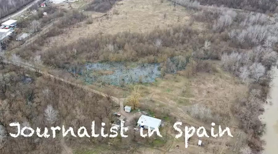 Озеро канализационных стоков возле насосной станции на улице Ярославского в Горячем Ключе. Съемка 2022 года &copy;&nbsp;Скриншот видео Андрея Панюшкина, Youtube.com/@journalistinspain