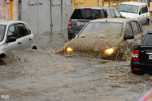 Ливень в Краснодаре © Михаил Ступин, ЮГА.ру