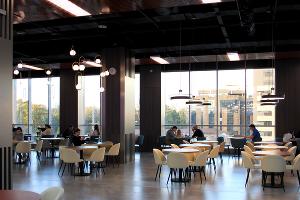 Фудхолл «#313 Небо и еда» в Краснодаре © Фото Марины Солошко, Юга.ру