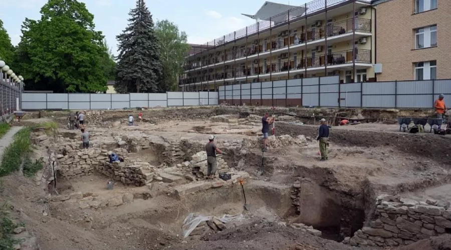 Раскопки на территории анапского санатория «Мотылек» &copy;&nbsp;Скриншот сайта Краснодарской краевой администрации, Admkrai.krasnodar.ru