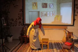 Кадр из спектакля «В Питер за сарафаном» &copy;&nbsp;Фото предоставлено Аллой Мосоловой