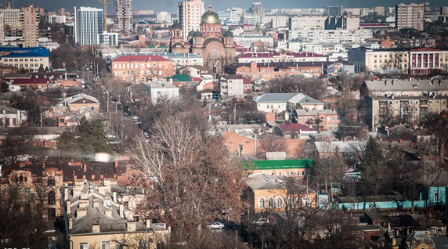 Новое колесо обозрения в Городском саду в Краснодаре &copy;&nbsp;Елена Синеок, ЮГА.ру