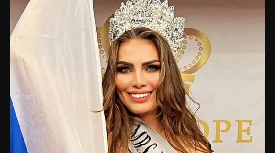 Юлия Шевченко &copy;&nbsp;Скриншот публикации на странице конкурса &laquo;Миссис Европа&raquo;, Facebook.com/mrseurope*