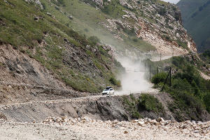 В Кабардино-Балкарии ремонтируют дороги после паводка © Влад Александров, ЮГА.ру