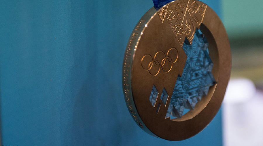 Олимпийские медали Сочи-2014 в Краснодаре © Михаил Ступин, ЮГА.ру