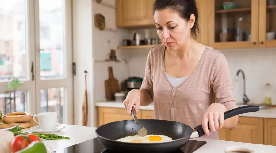 яичница &copy;&nbsp;Изображение сгенерировано нейросетью Gigachat