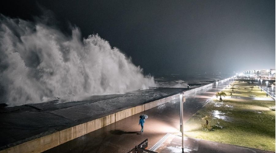 Шторм в Сочи © Фото из аккаунта instagram.com/ivkrpv