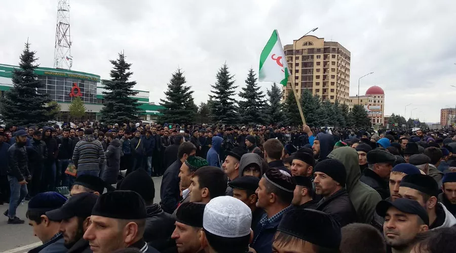  &copy;&nbsp;Фото с сайта memohrc.org