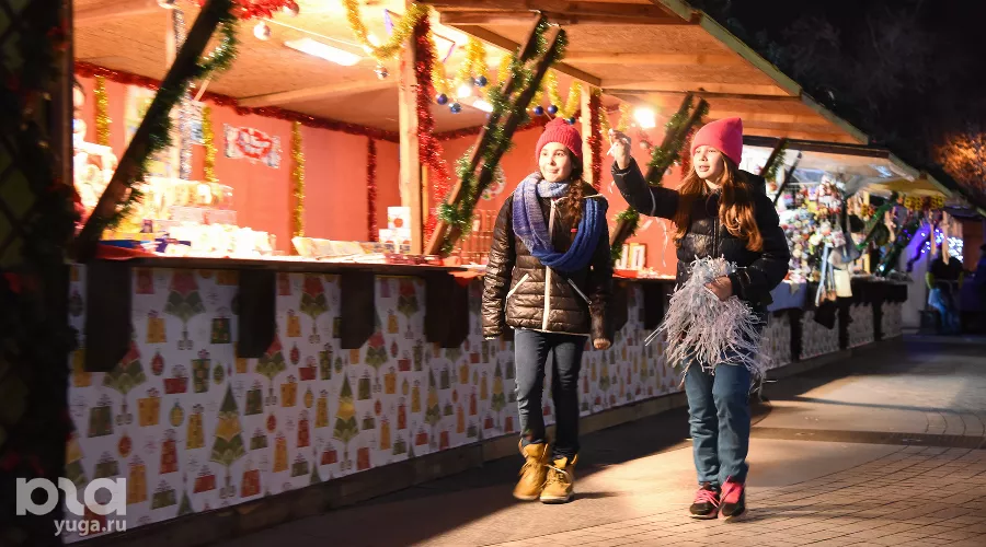 Новогодняя ярмарка в Краснодаре &copy;&nbsp;Елена Синеок, ЮГА.ру
