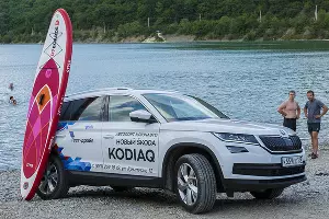 Сапсерфинг на озере Абрау &copy;&nbsp;Фото Евгения Мельченко, Юга.ру