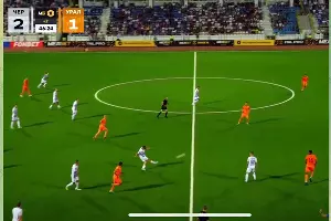 Форвард «Черноморца» Мераби Уридия забивает «Уралу» гол 27 июля 2024 г. &copy;&nbsp;Скриншот видео телеграм-канала &laquo;МЕЛБЕТ Первая лига&raquo;, t.me/fnleagueofficial