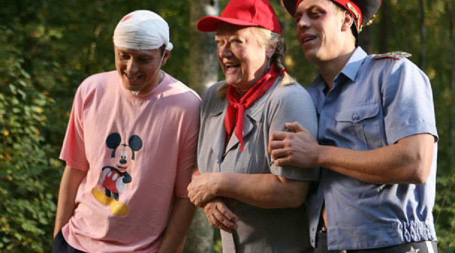 Сергей безруков в фильме каникулы строгого режима. Озеро гороховое каникулы строгого режима. Станислав лесной каникулы строгого режима. Станислав лесной каникулы строгого режима. Озеро гороховое каникулы строгого режима.