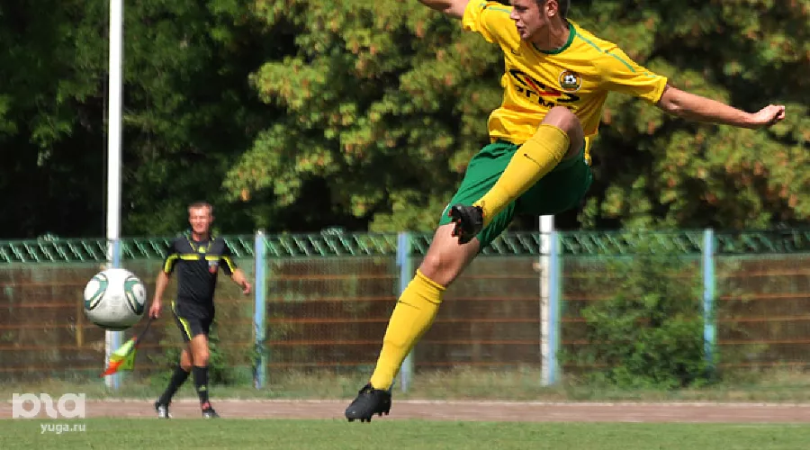 Матч дублей ФК "Кубани" и ФК "Динамо" &copy;&nbsp;Елена Синеок. ЮГА.ру