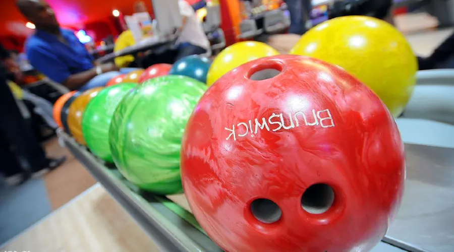 Турнир по боулингу "Семь звезд". День первый &copy;&nbsp;Елена Синеок. ЮГА.ру