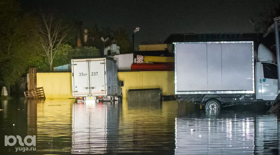 Подтопление в Туапсе, 24 октября 2018 г. &copy;&nbsp;Фото Владислава Щеколдина, Юга.ру