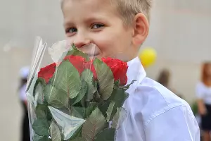 1 сентября в краснодарской школе &copy;&nbsp;Елена Синеок. ЮГА.ру