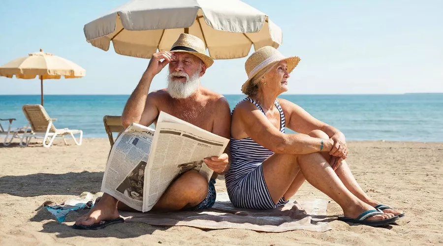 пенсионеры &copy;&nbsp;Изображение сгенерировано нейросетью Gigachat