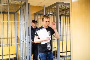 Иван Голунов в суде &copy;&nbsp;Фото Евгения Фельдмана, &laquo;Медуза&raquo;