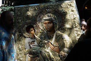 Икона Божией Матери "Троеручица" несколько дней пробыла в Краснодаре © Михаил Ступин, ЮГА.ру