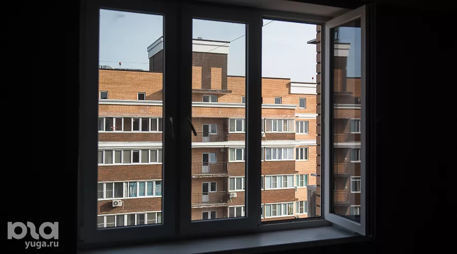 Окно &copy;&nbsp;Фото Елены Синеок, Юга.ру