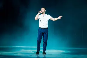 Вокалист Иван Тетенов &copy;&nbsp;Фото Елены Синеок, Юга.ру