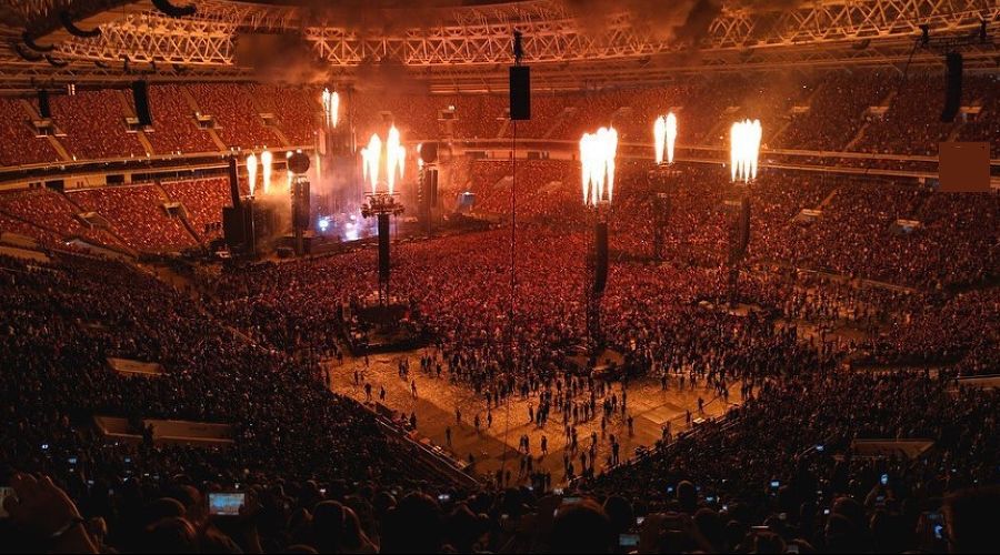 Концерт Rammstein в «Лужниках» © Фото со страницы instagram.com/_nastyacherkasova_
