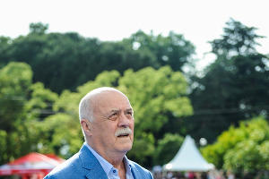 Открытие XXIV фестиваля "Кинотавр" в Сочи © Нина Зотина, ЮГА.ру