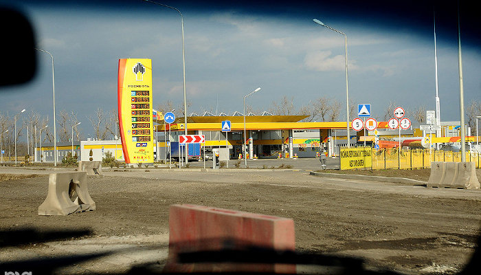 В Новороссийске и Апшеронске жители пожаловались на перебои с бензином на заправках