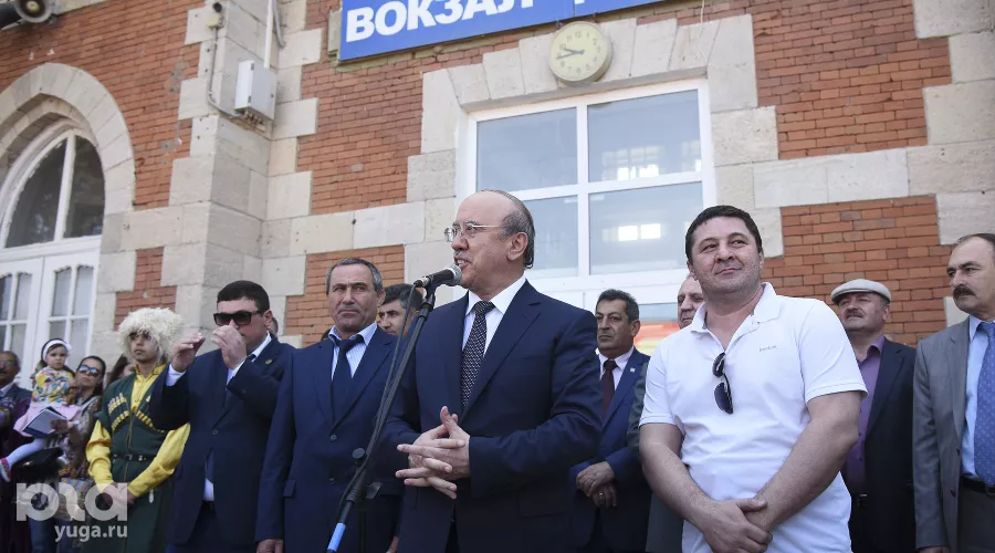 Ретро-поезд дружбы "Дербент2000" &copy;&nbsp;Елена Синеок, ЮГА.ру