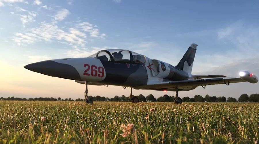 Самолет Л-39 &copy;&nbsp;Фото с сайта maxpixel.net