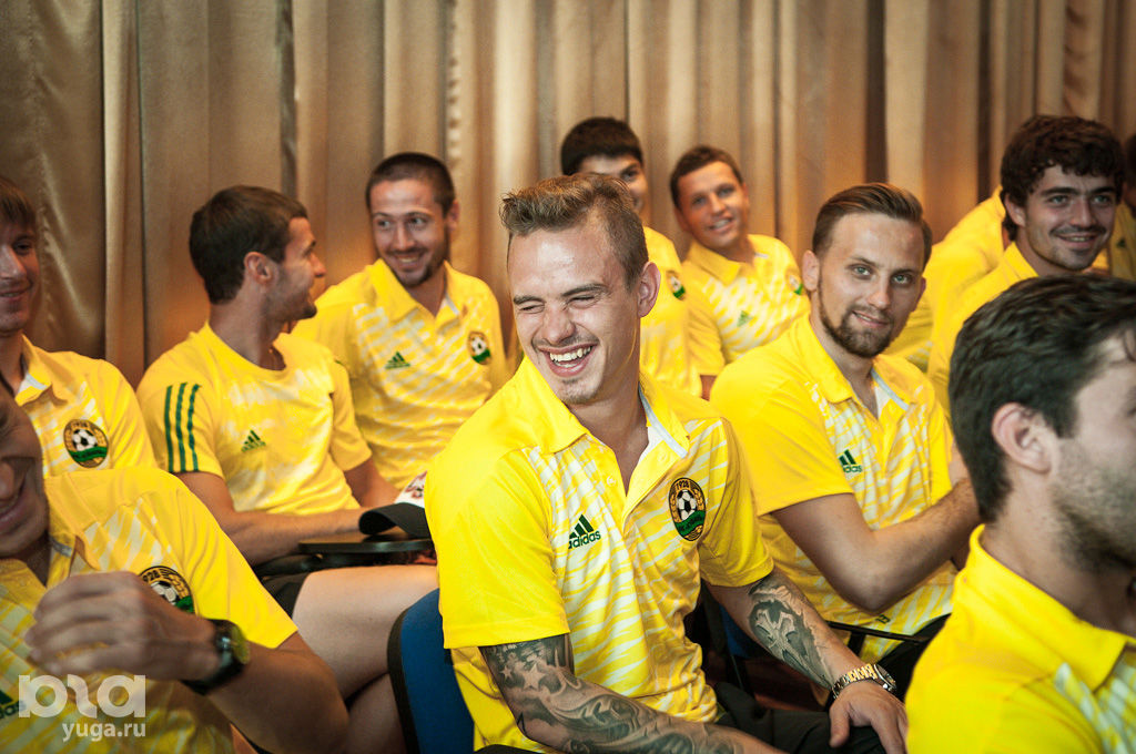 Гринмайл фк. Гринмайл фк кубань. Гринмайл фк кубань. Гринмайл фк. Вячеслав середа фк кубань.