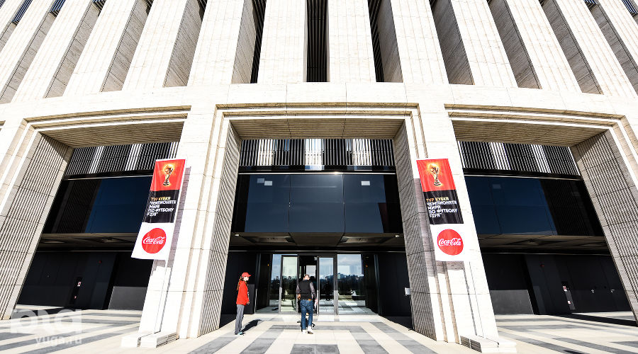 Кубок чемпионата мира по футболу прибыл в Краснодар © Фото Елены Синеок, Юга.ру