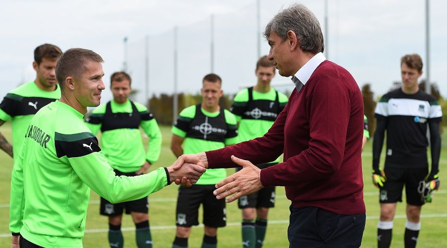 Виталий Калешин и Сергей Галицкий © Фото с официального сайта ФК «Краснодар», fckrasnodar.ru