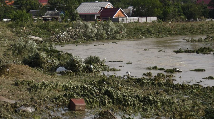 Ликвидация последствий наводнения в Крымске © Влад Александров, ЮГА.ру