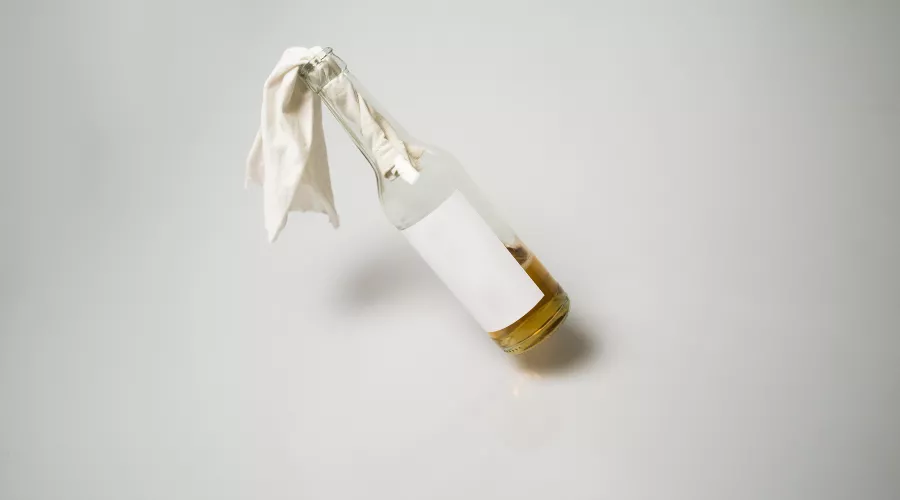 Бутылка &copy;&nbsp;Изображение пользователя till kraus с сайта unsplash.com