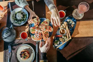 Ресторан &laquo;2320&raquo; на &laquo;Роза Хутор&raquo; &copy;&nbsp;Фото предоставлено пресс-службой курорта &laquo;Роза Хутор&raquo;