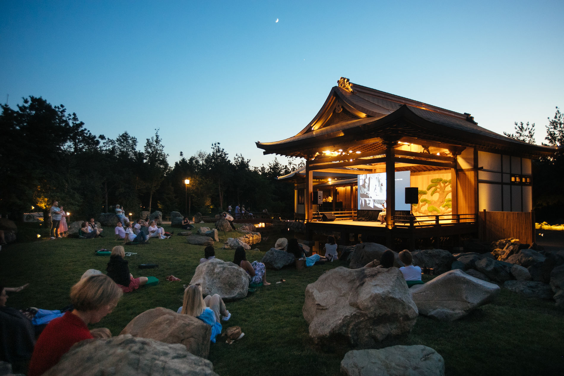 Лекция «Японский сад — гармония стихий» в парке «Краснодар» © Фото пресс-службы ПАО «Ростелеком»