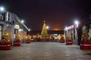 Новогодняя ярмарка в торговом квартале «Центр города» в Краснодаре &copy;&nbsp;Фото Елены Синеок, Юга.ру