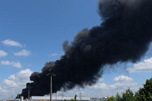 Пожар на складе резиновых изделий в Краснодаре © Фото Михаила Ступина, Юга.ру