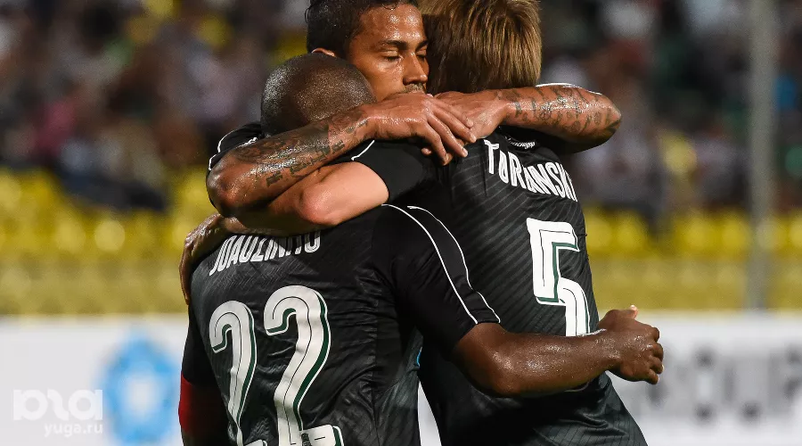 ФК "Краснодар" дома обыграл мальтийскую "Биркиркару" &copy;&nbsp;Елена Синеок, ЮГА.ру